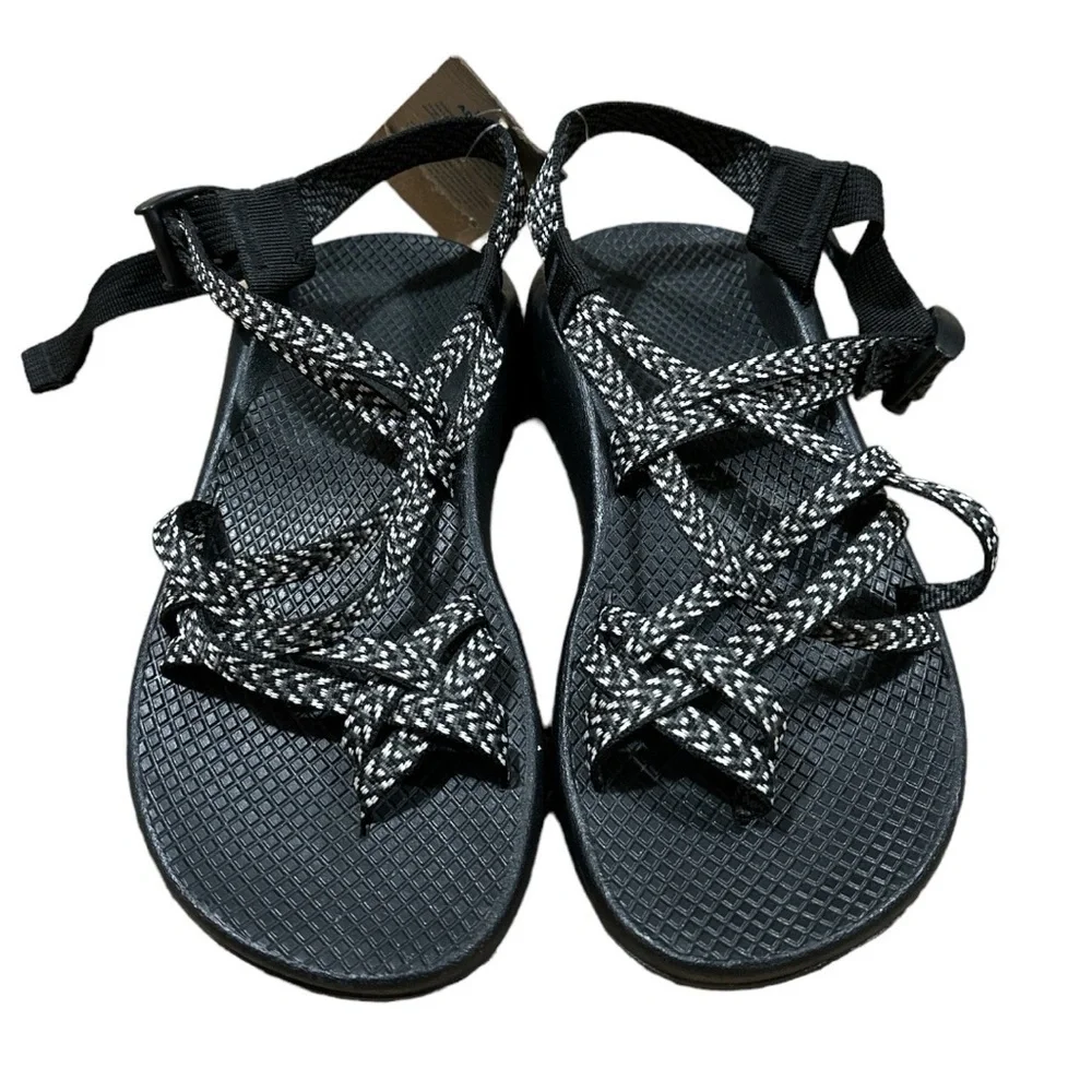 NWT - Chaco ZX/2 Sandals -black and white - size 6